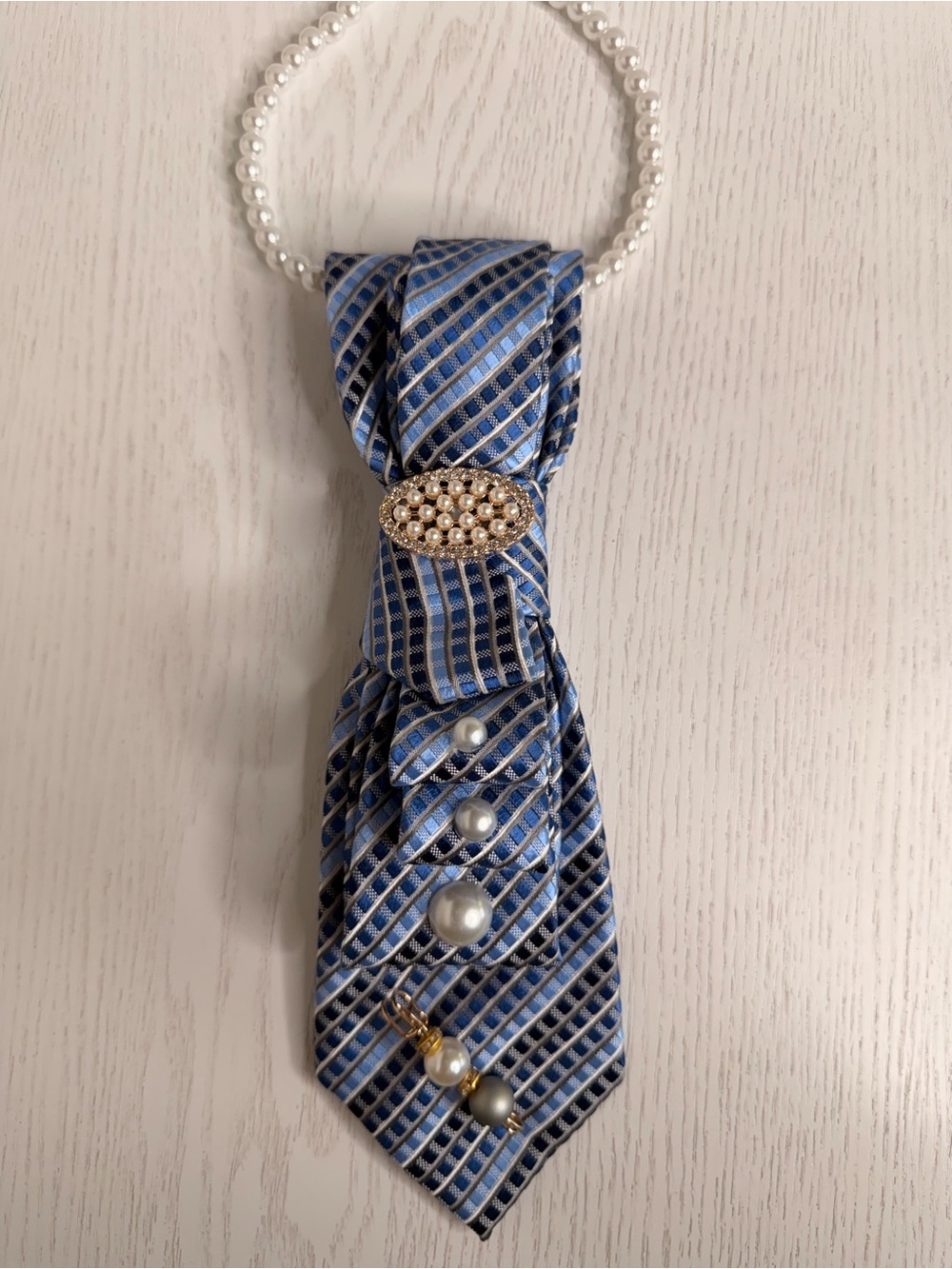 Blue Patterned Pearl Accent Necklace - Unbranded